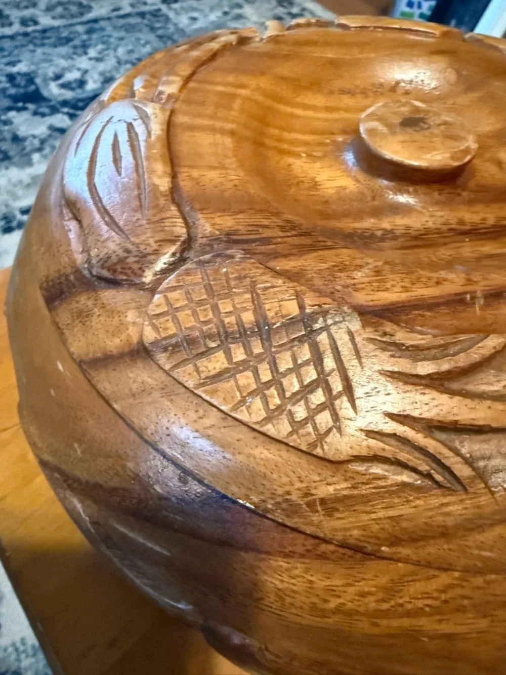 Hand Carved Vintage Wooden Lidded Bowl - Island Motif - READ description